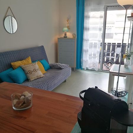 Apartamento agréable studio avec terrasse à150m de la plage Saint-Georges-de-Didonne Exterior foto