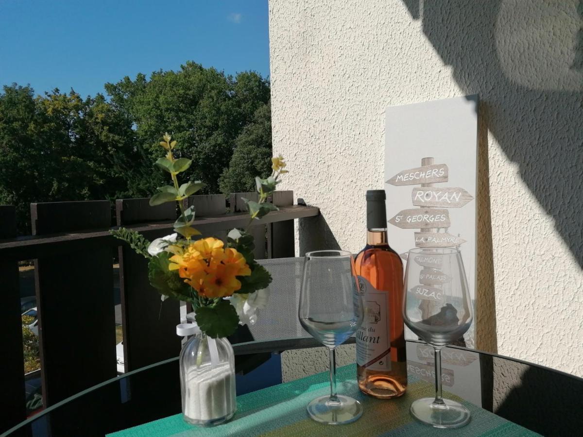 Apartamento agréable studio avec terrasse à150m de la plage Saint-Georges-de-Didonne Exterior foto
